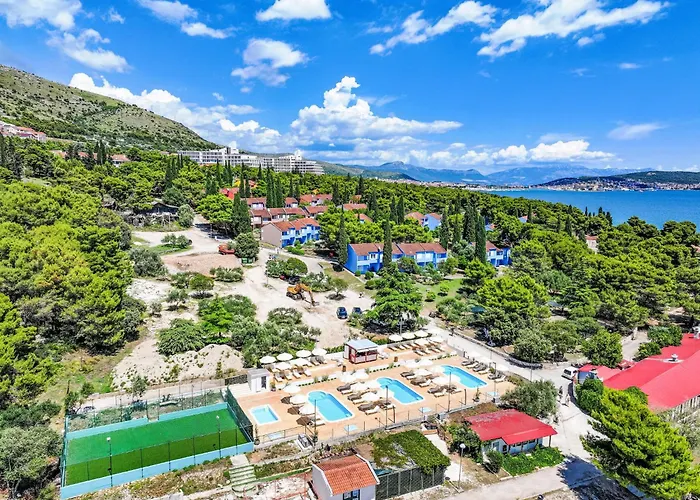 Medena-1 By Interhome شقة